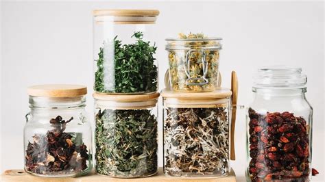 Üvegben ázó gyógynövények