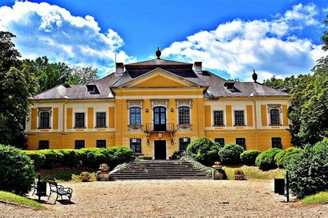 De la Motte kastély és romantikus park