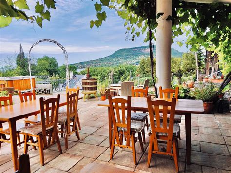 Sipos Borház teraszáról nyíló panoráma