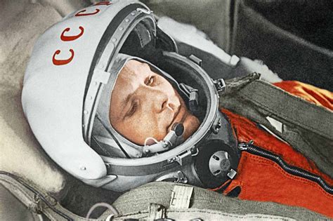 Jurij Gagarin fiatalon, repülőklubban