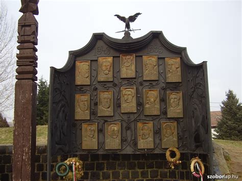 Aradi vértanúk emlékműve