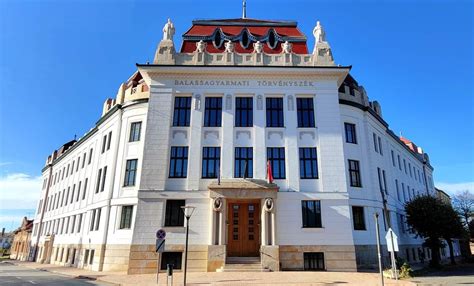 Törvényszéki épület