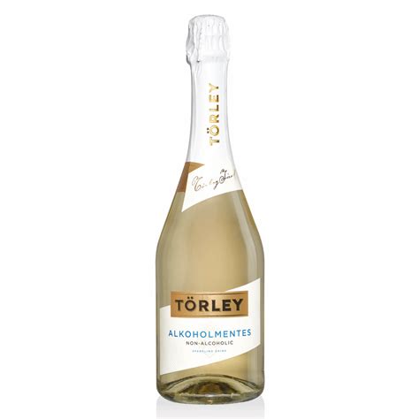 Törley Alkoholmentes Rosé Pezsgő palackja