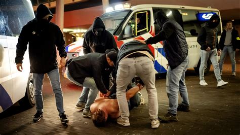 Molotov-koktélok utcai harcokban