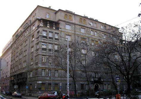 Eszterházy utca 22. bérház Törley terveivel