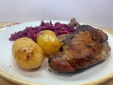 Konfitált libacomb és egyben sült lehetőségek vizuálisan