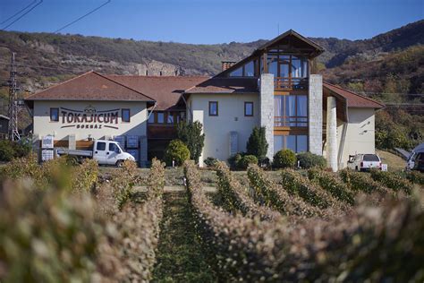 Royal Tokaj borászat épülete