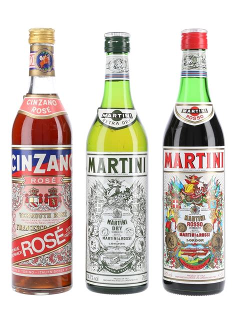 Martini Rosso és Cinzano Rosso palackok